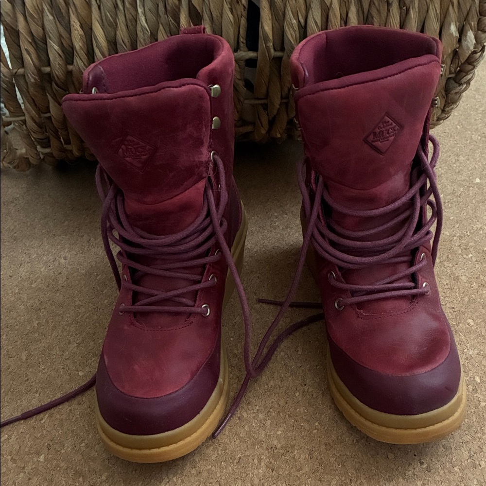 Women's Red Muck brand Liberty Wedge Lace-Up Boots